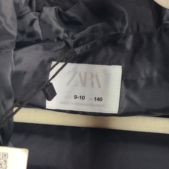 NEW Zara Womans Vest Jacket Water Repellent Size 9-10 Black Hooded NWT - Picture 5 of 8